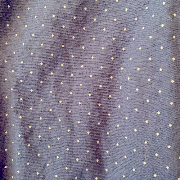 3/$15 ☀️ American Eagle men’s navy polka dot button up - Picture 2 of 3